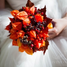 orange-autnumn-wedding-bouquet_prague