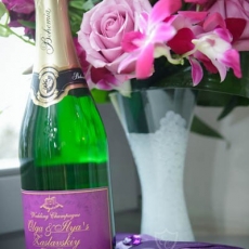 purple-wedding-personalised-champagne-sticker-Prague